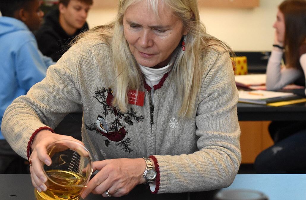 A leader in science retires after 28 years